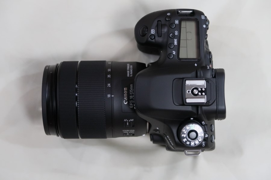 カメラ 最高級 USM キャノンCANON F3.5-5.6 IS 18-135mm EF-S Sekaiteki ni