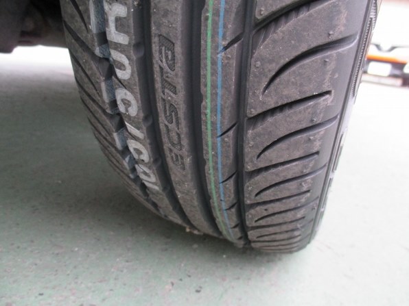 クムホ ECSTA SPT 165/40R16