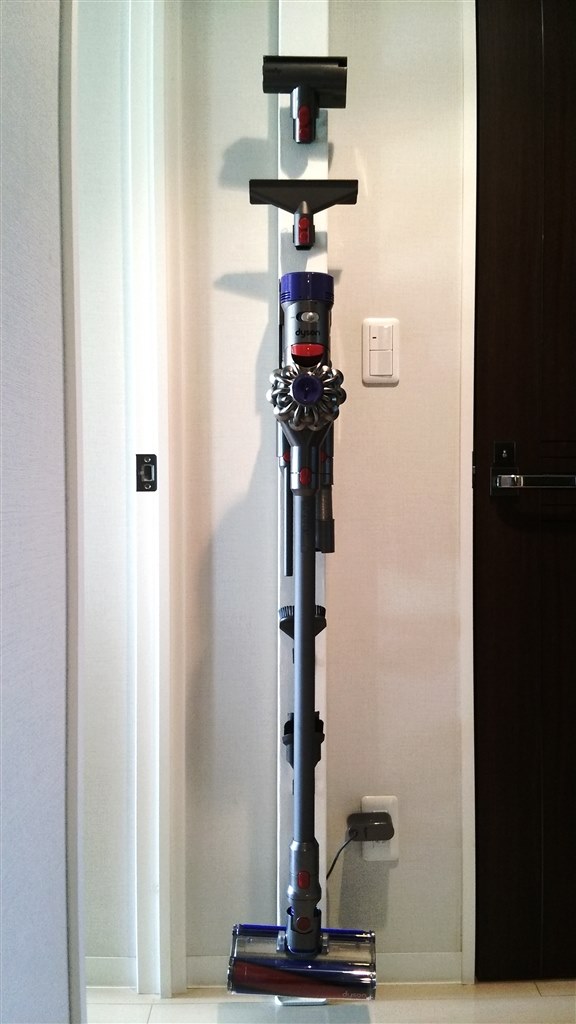 ダイソンステーション完成 ダイソン Dyson V8 Fluffy Sv10ffcom みっけ511さんのレビュー評価 評判 価格 Com