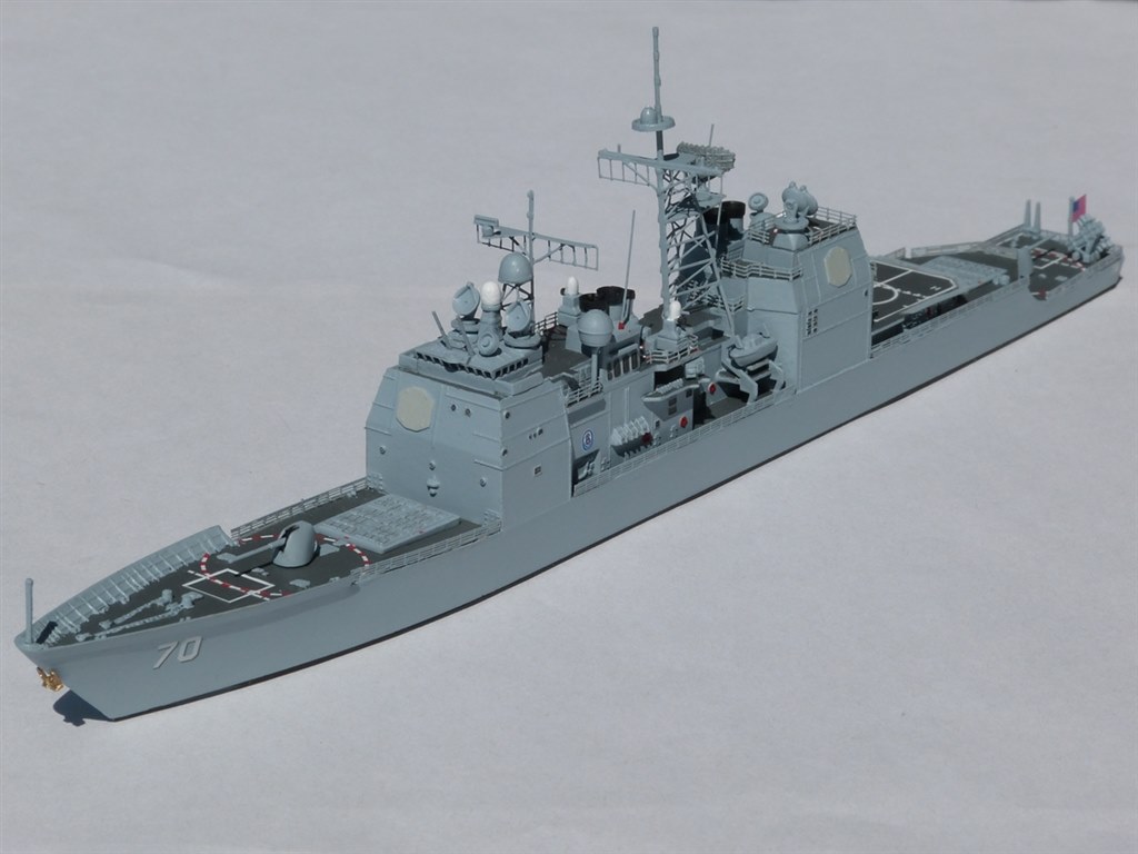 米国艦隊には無くてはならないフネ タイコンデロガ級 再販熱望』 ドラゴンモデルズ 1/700 アメリカ海軍ミサイル巡洋艦 レイク・エリー CG-70  鐵屋さんのレビュー評価・評判 - 価格.com