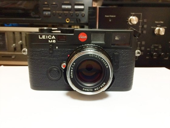 カメラ フィルムカメラ ライカ Leica M6 TTL black paint 価格比較 - 価格.com