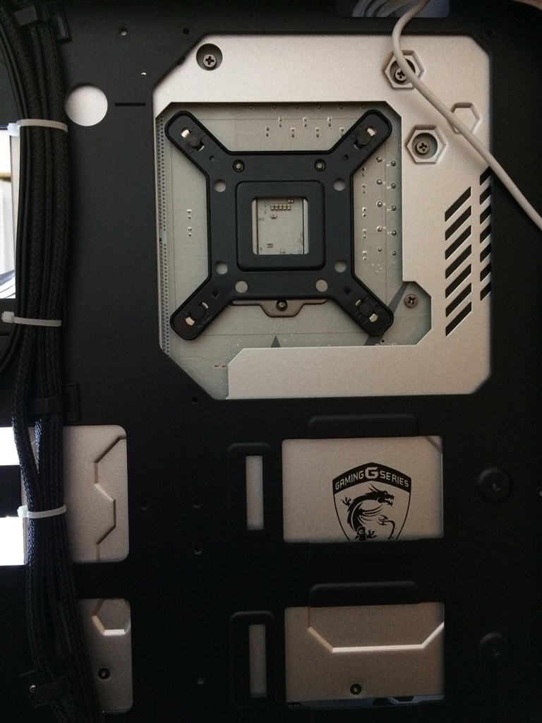 マサ様 金属バックプレート付きの白い美しいマザボ』 MSI Z170A MPOWER