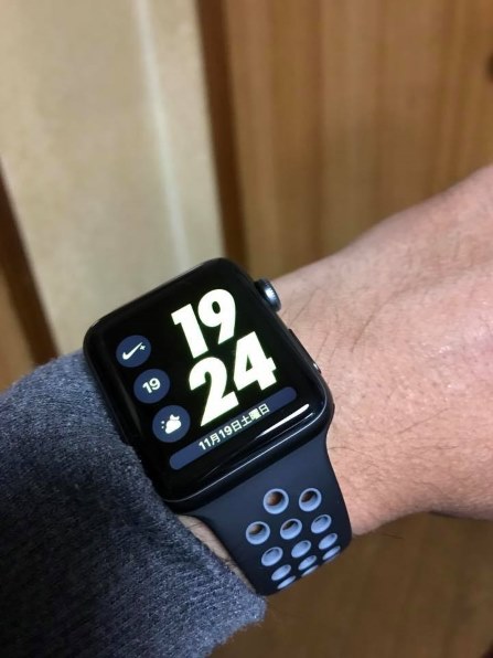 Apple Apple Watch Nike+ 42mm MQ1M2J/A [アンスラサイト/ブラックNike