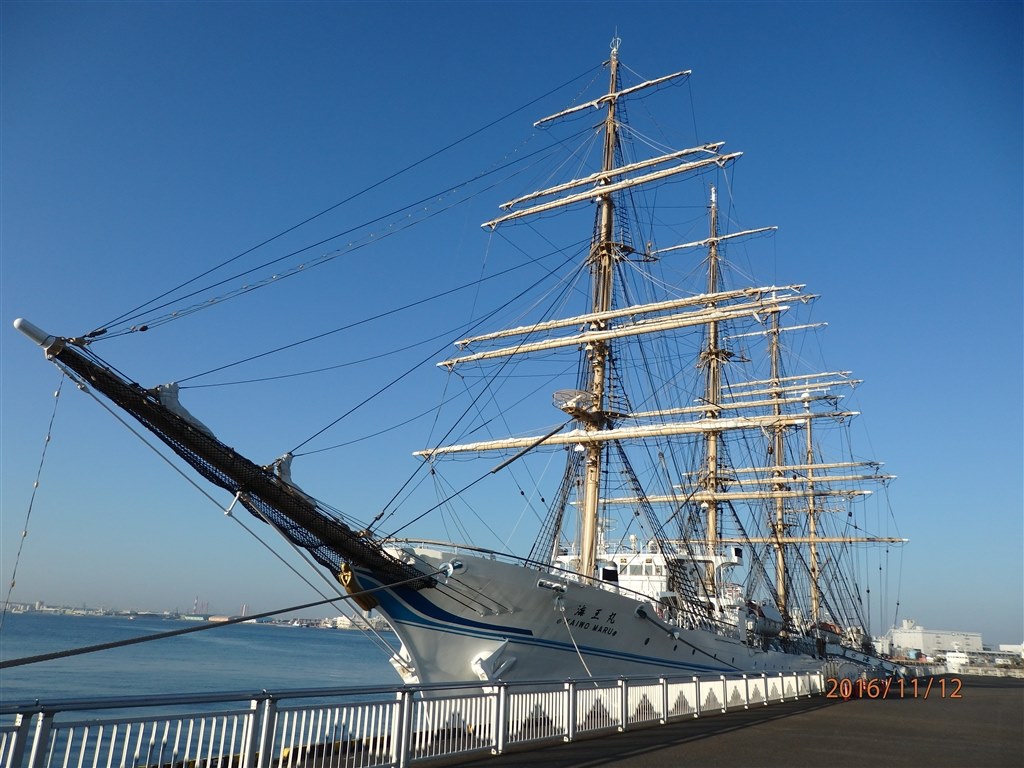 SH-60からの進化』 オリンパス OLYMPUS STYLUS SH-3 [ブラック] セレブ