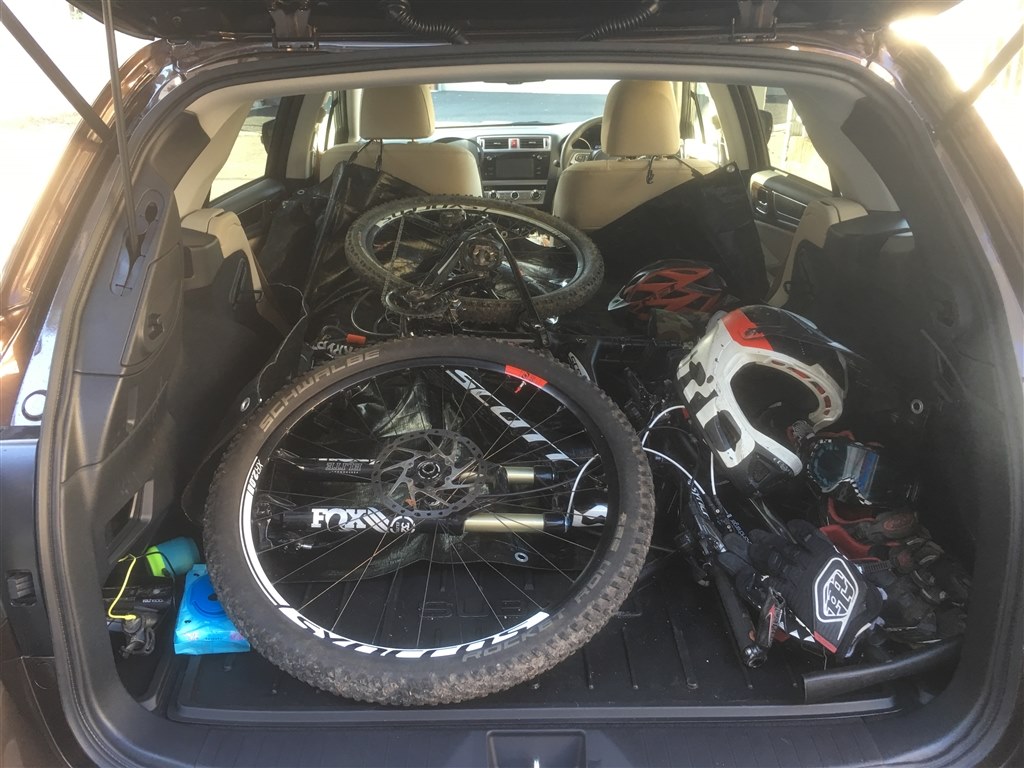 C型 オークブラウンパール 納車1週間 スバル レガシィ アウトバック 14年モデル Chatakuroさんのレビュー評価 評判 価格 Com