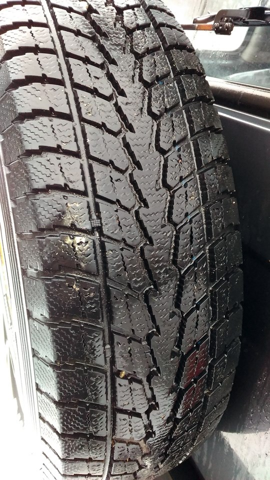 ランクル70系ナロー純正サイズです』 TOYO TIRE Winter TRANPATH S1 215/80R16 103Q  ばんばん77vさんのレビュー評価・評判 - 価格.com