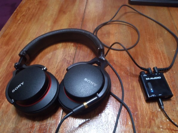 お値引き中❗️【SONY】ヘッドホンMDR-1A Amazon.co.jp: ソニー SONY ヘッドホン MDR-1A : ハイレゾ対応 密閉型