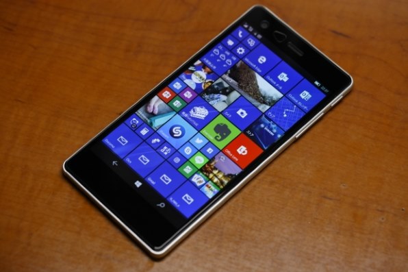 スマートフォン本体 VAIO Phone Biz 特長｜VAIO Phone Biz | VAIO