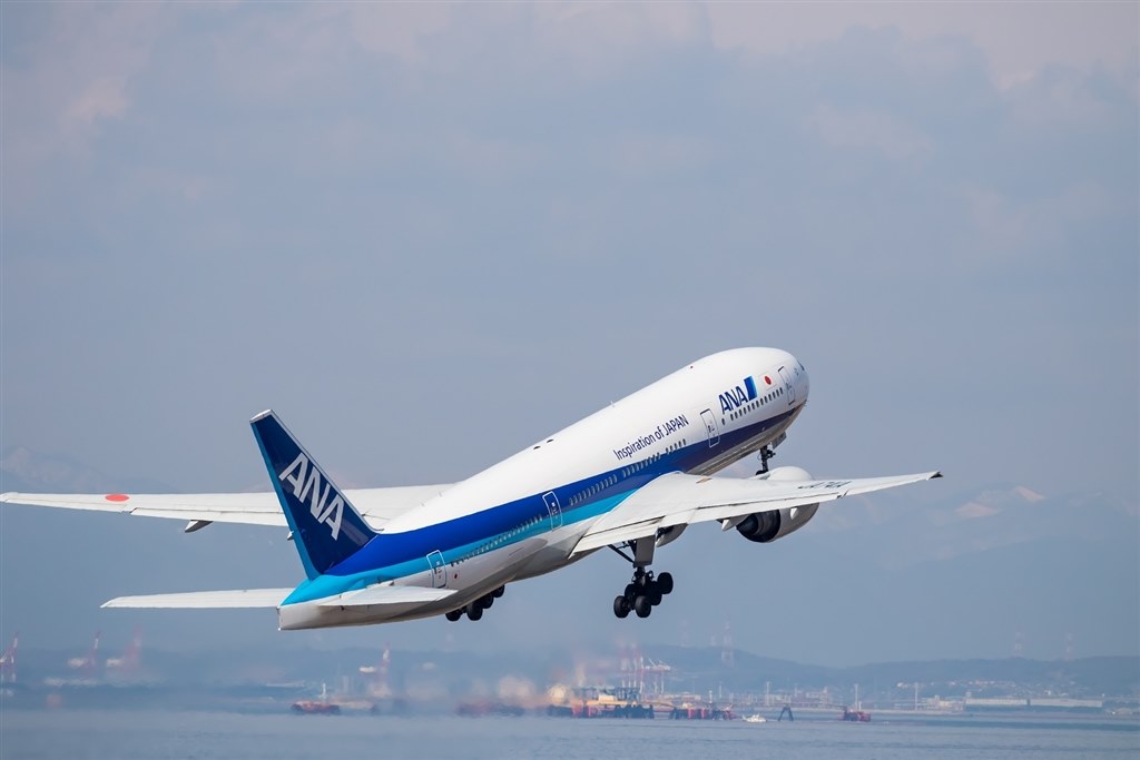 飛行機撮りにもってこい！』 CANON EF100-400mm F4.5-5.6L IS II