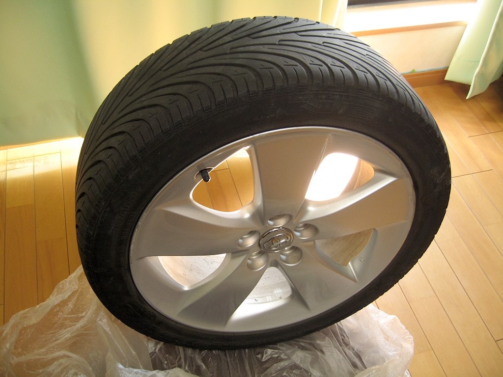 バリ溝！30 プリウス純正！ツーリング17インチ！215/45R17