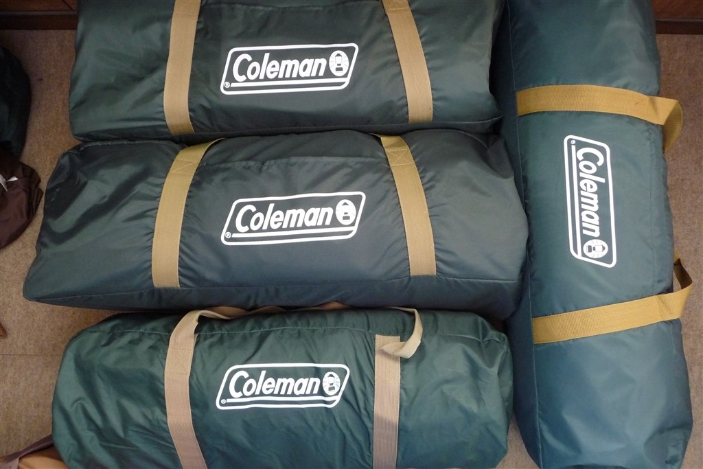 テントとタープのセットはキャンプの必需品』 コールマン スクリーン