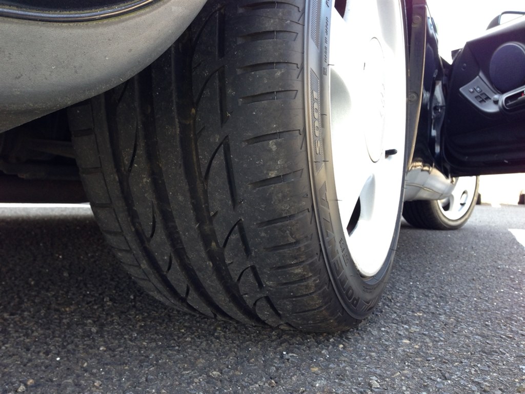 剛性の高いタイヤ』 ブリヂストン POTENZA S001 255/40R17 98Y