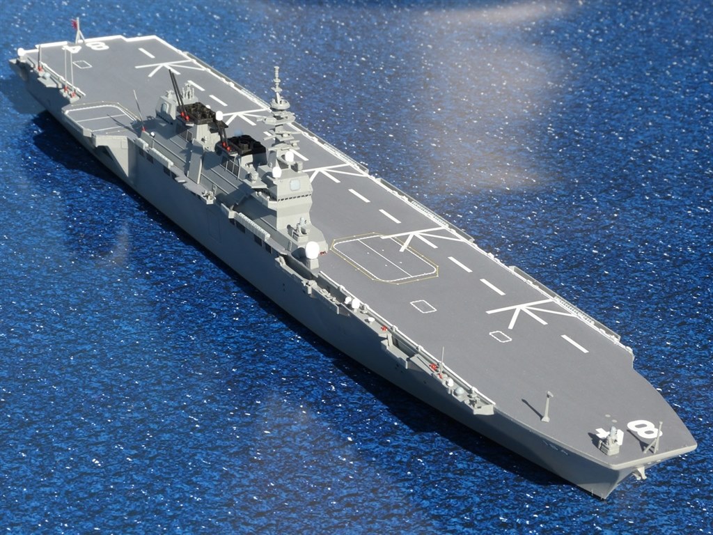 ピットロードらしからぬキットかも』 ピットロード 1/700 海上