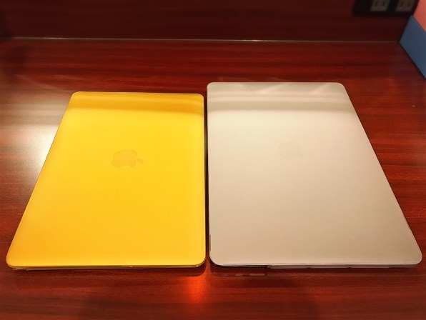 Apple MacBook 1100/12 MLHA2J/A [シルバー] 価格比較 - 価格.com