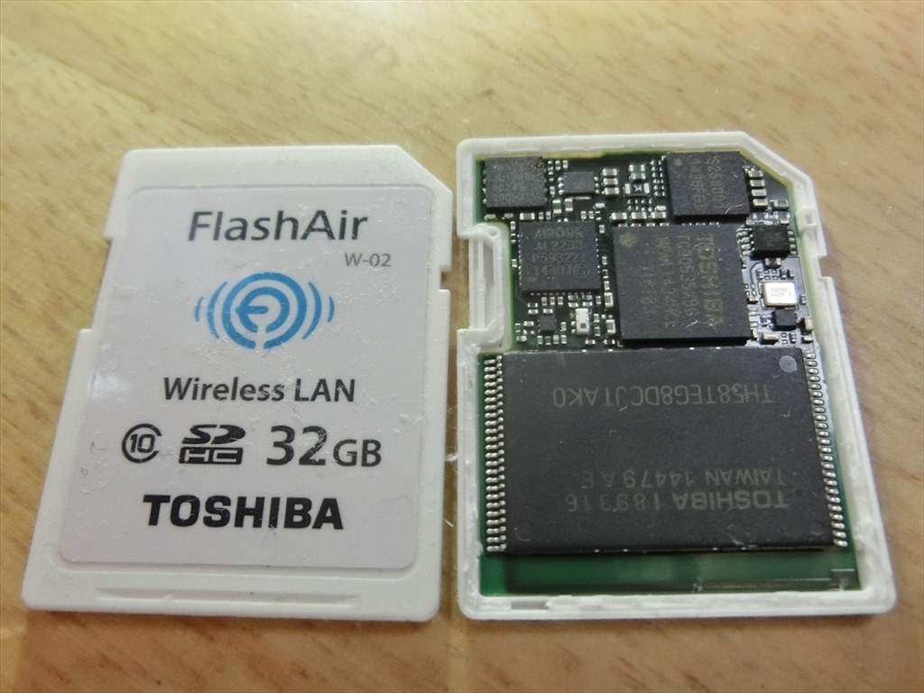 Flash Air フラッシュエア 32GB☆スマホに写真・動画転送♪☆元箱付 