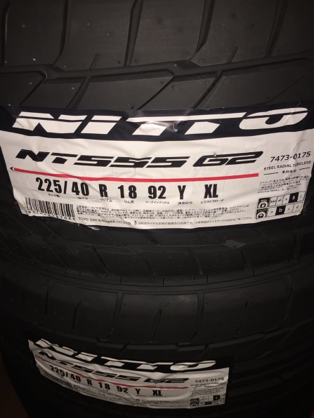 NITTO NT 555G2 225/40R18 92Y XL 価格比較 - 価格.com