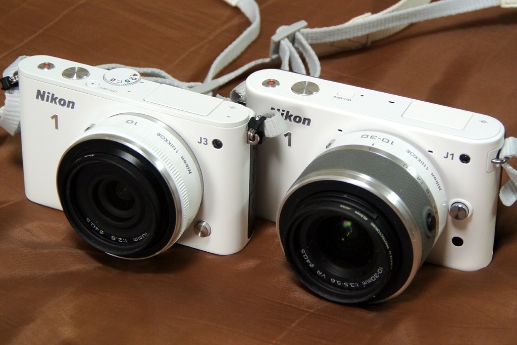 カメラ デジタルカメラ まさにレンズ交換式コンデジ』 ニコン Nikon 1 J3 ボディ [ホワイト 