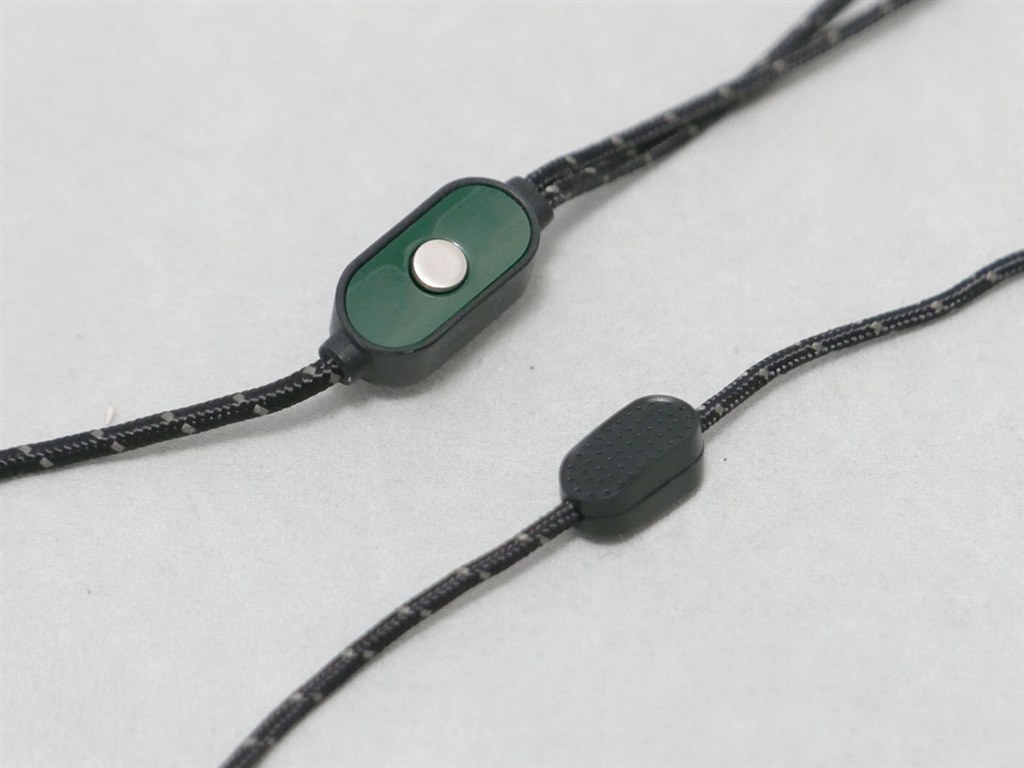レトロな雰囲気が個性を主張』 Audiofly AF45 w/mic [Bottle Green] 鴻池賢三さんのレビュー評価・評判 - 価格.com