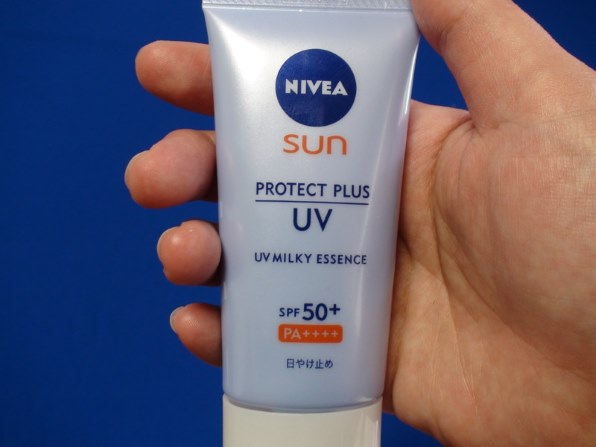 花王 ニベアサン プロテクトプラス Uvミルキィエッセンス 50g Spf50 Pa 価格比較 価格 Com