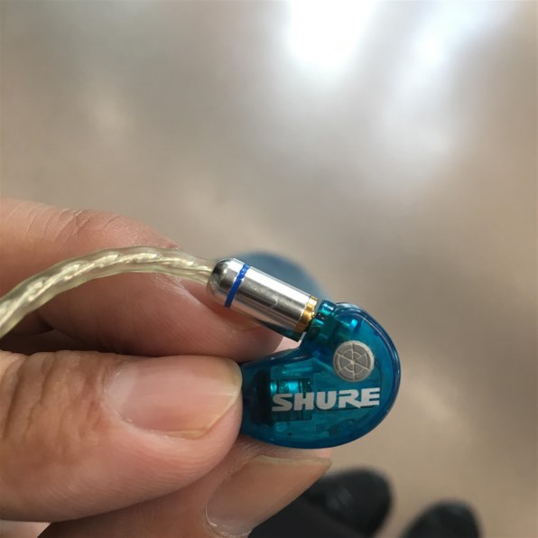 SHURE SE215SPE-GN-A イヤホン グリーン SHURE ( シュア ) SE215 Special Edition グリーン SE215SPE-GN