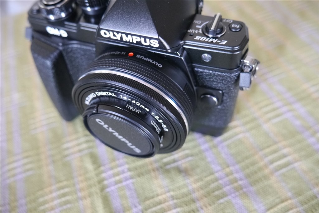 OLYMPUS 14-42mm F3.5-5.6 EZ ブラック