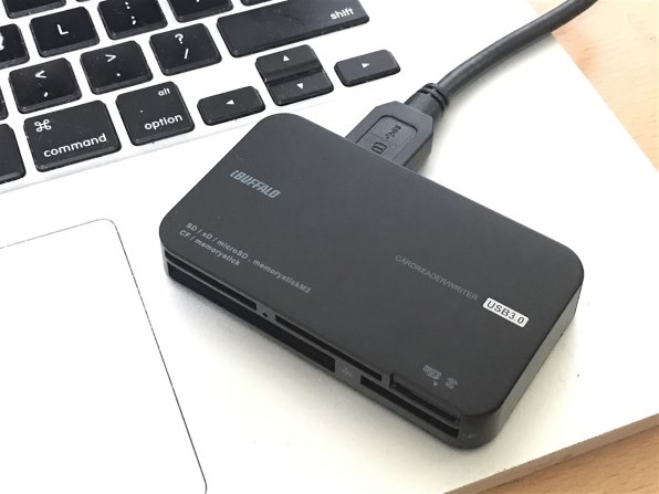 バッファロー BSCR21U3BK [USB 57in1 ブラック] 価格比較 - 価格.com