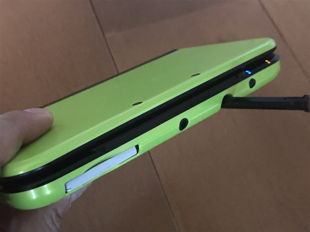 もう通常のサイズには戻れない』 任天堂 Newニンテンドー3DS LL ライム