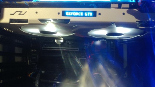 玄人志向 Galakuro Gk Gtx1070 E8gb White Pciexp 8gb 投稿画像 動画 価格 Com