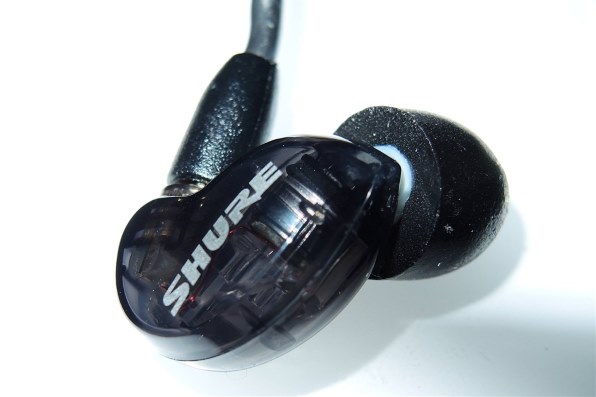 SHURE SE215-K-J [トランスルーセントブラック]投稿画像・動画