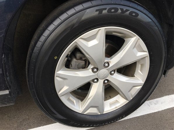 TOYO TRANPATH LuⅡ 225/60R17 17インチ 夏タイヤ 4本 21年製 バリ溝 アルファード ヴェルファイア フォレスター スバルXV等　(TF271) 215/60R17 96V 【サマータイヤ4本set】 TOYO TIRES(トーヨータイヤ