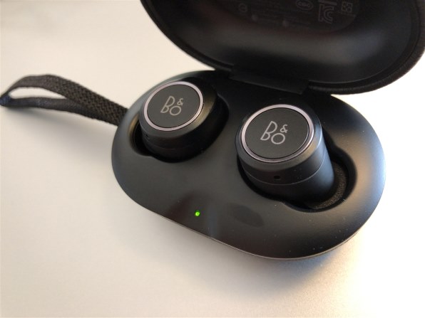 Bang&Olufsen B&O PLAY Beoplay E8 [Late Night Blue]投稿画像・動画