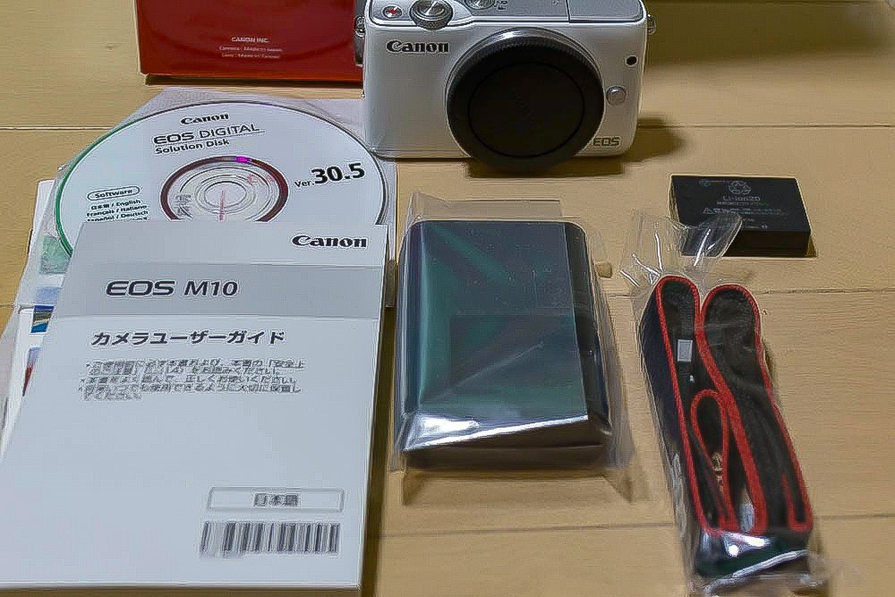 Canon EOS M10 ダブルレンズ （1円】Canon キヤノン EOS M10