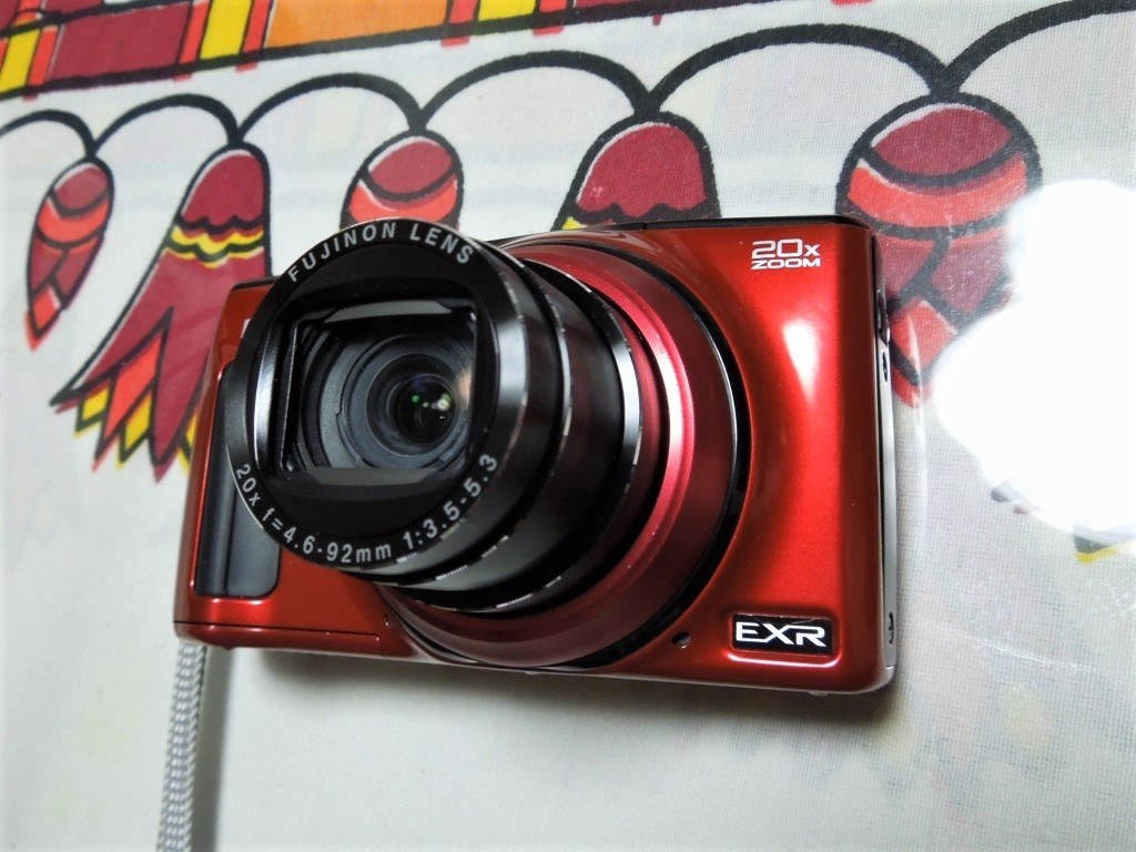 超歓迎】 FUJIFILM FinePix F1000EXR レッド デジタルカメラ veme.fi