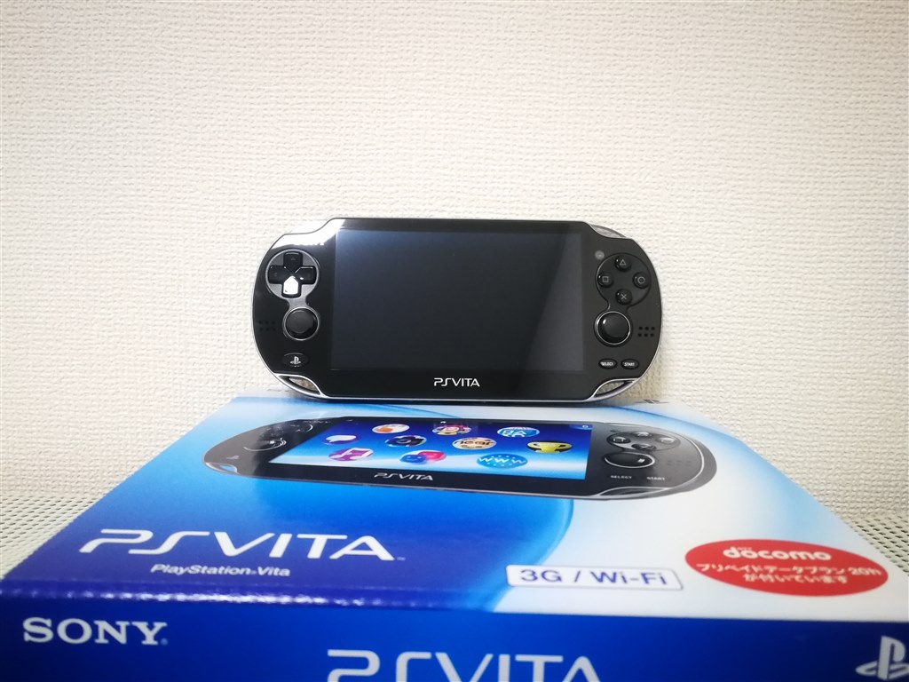 携帯ゲーム機史上最高峰の画質です Sony Playstation Vita プレイステーション ヴィータ 3g Wi Fiモデル Pch 1100 Ab01 クリスタル ブラック Silvia R240さんのレビュー評価 評判 価格 Com