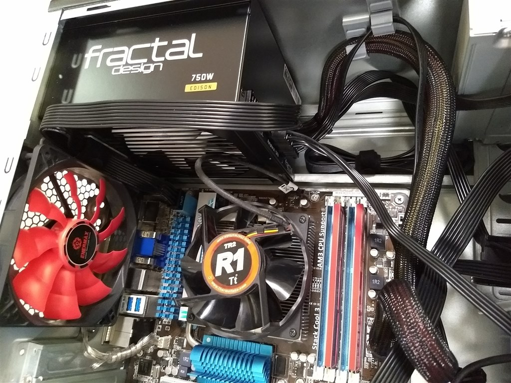 良い電源です 気に入りました Fractal Design Edison M 750w Fd Psu Ed1b 750w 黒 Nsimoさんのレビュー評価 評判 価格 Com