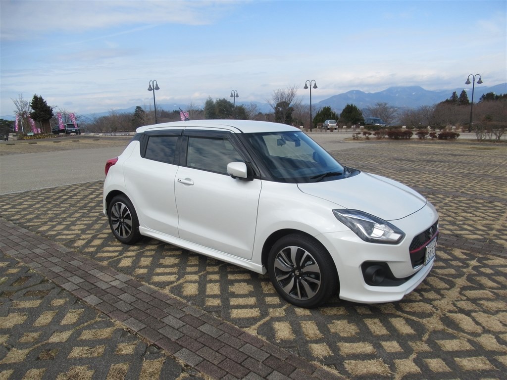 走りたい方にはハイブリッドrsよりターボrsｔです スズキ スイフト 17年モデル Tanoon6407さんのレビュー評価 評判 価格 Com