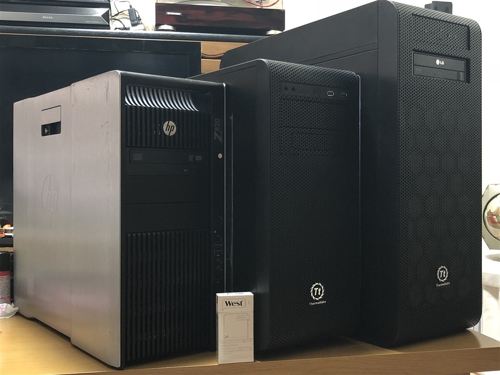 サカキ　バーカウンター 静音ワークステーションと爆音サーバーを一体化！』 Thermaltake