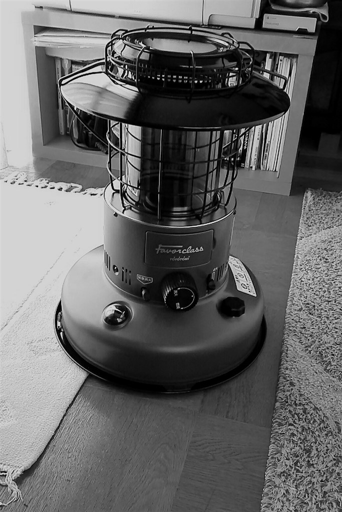 寒さに屈して今季2台目の石油ストーブ購入』 トヨトミ Favor class RL