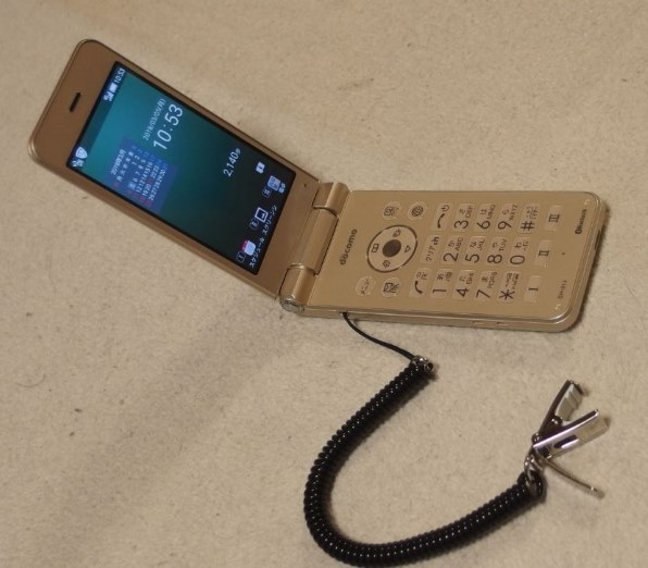 今では貴重な発売中のガラホで満足！！！』 シャープ docomo AQUOS ケータイ SH-01J [Gold]  bigbear1さんのレビュー評価・評判 - 価格.com