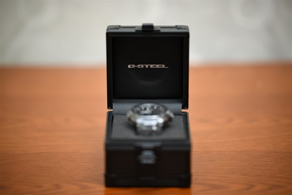 カシオ G-SHOCK G-STEEL カーボン エディション GST-B100X-1AJF カシオ G-SHOCK G-STEEL カーボン エディション GST-B100X-1AJF
