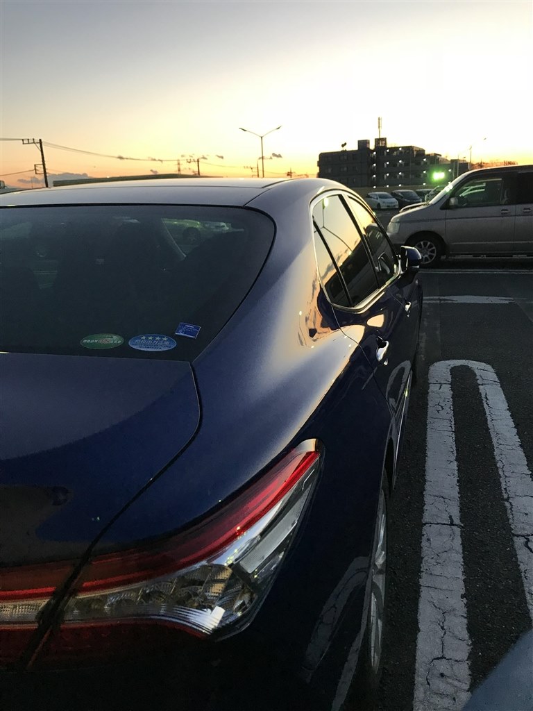 改訂 3代目ウィンダムからの乗り換えです トヨタ カムリ ハイブリッド 17年モデル 藍色の空さんのレビュー評価 評判 価格 Com