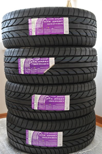 ATR SPORT ATR SPORT 225/45R19 96W XL 価格比較 - 価格.com