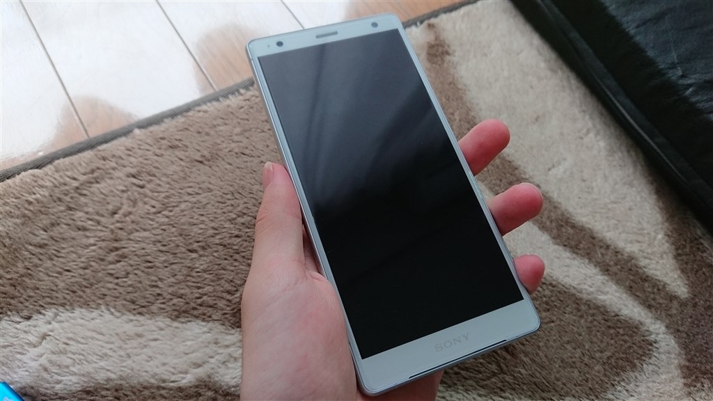 先ほど届きました』 SONY Xperia XZ2 SOV37 au [リキッドシルバー