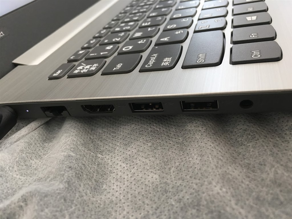 フルHDが選べる。キーは使いにくい。SSDの換装しにくい。』 NEC LAVIE
