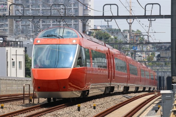 極上品 Sigma 18-300mm f3.5-6.3 キャノン DC Macro OS HSM No2 シグマ 18-