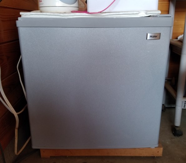 Haier ハイアール 電気冷凍庫 JF-NU40G Amazon.co.jp: ハイアール 1ドア冷凍庫(直冷式) JF-NU40G(S)/62