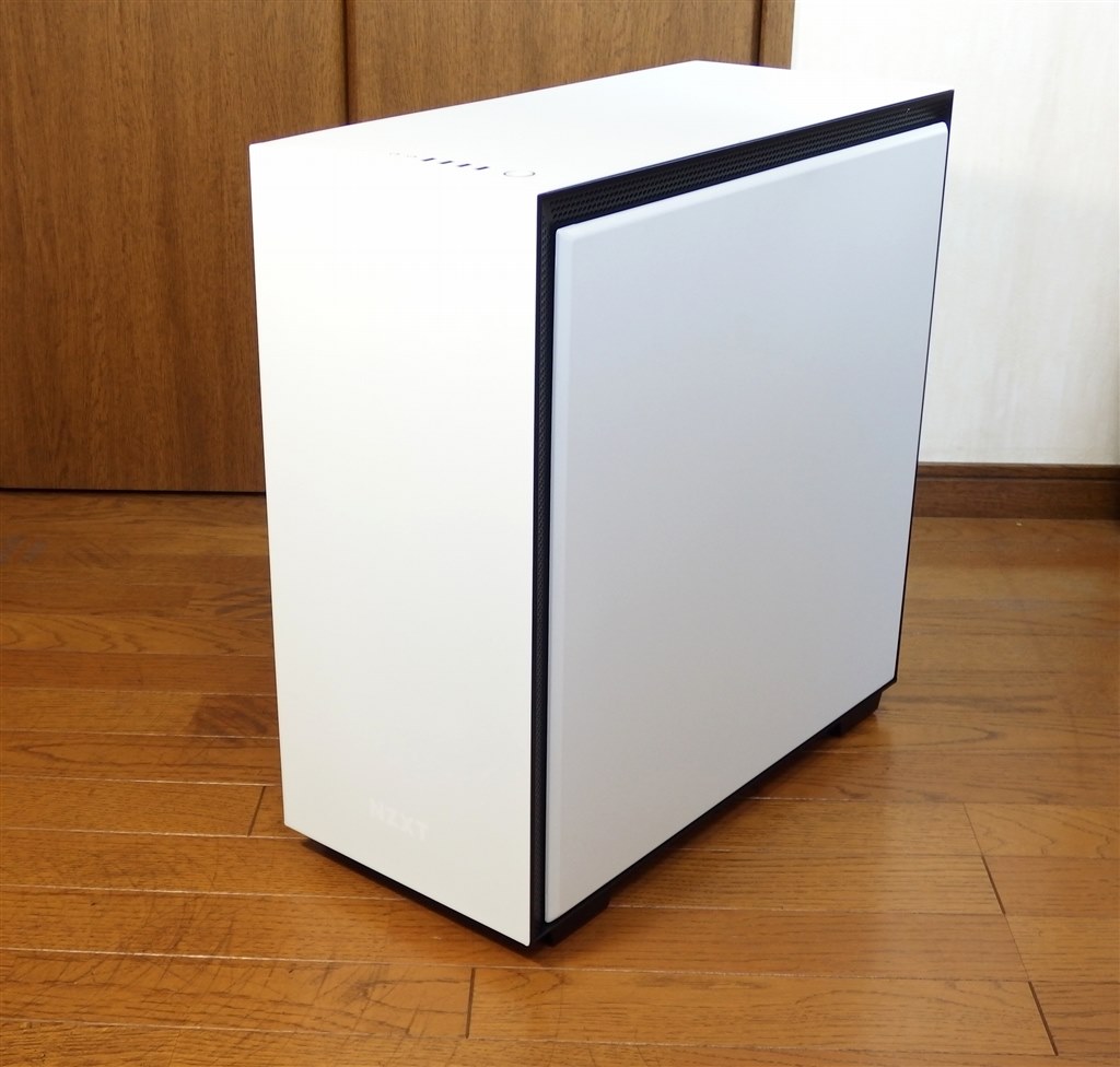 めちゃクソかっケーっス！』 NZXT H700 CA-H700B-W1 [マットホワイト