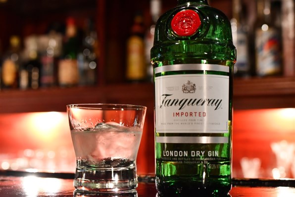 タンカレー タンカレー ロンドン ドライジン 47.3度 750ml 価格