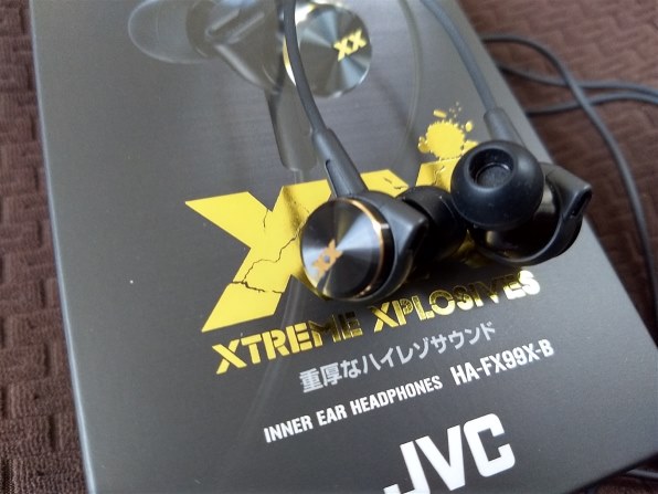 JVC  カナル型イヤホン  HA-FX99X-B