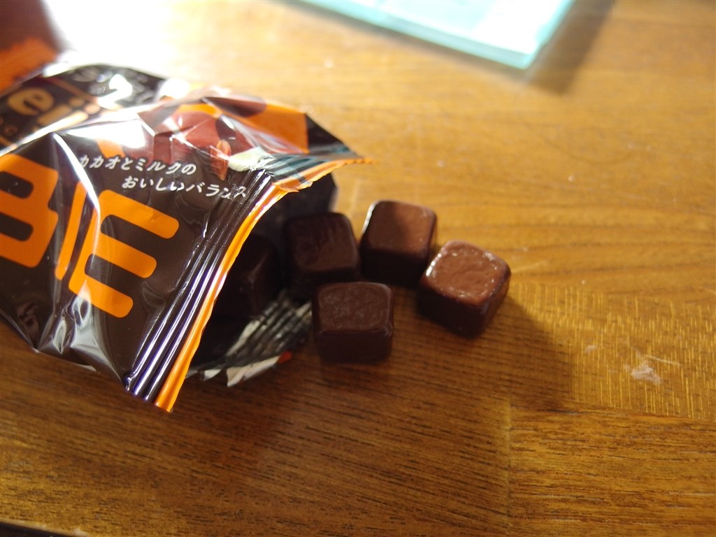 安くておいしい！』 明治 明治ミルクチョコレートCUBIE 10袋